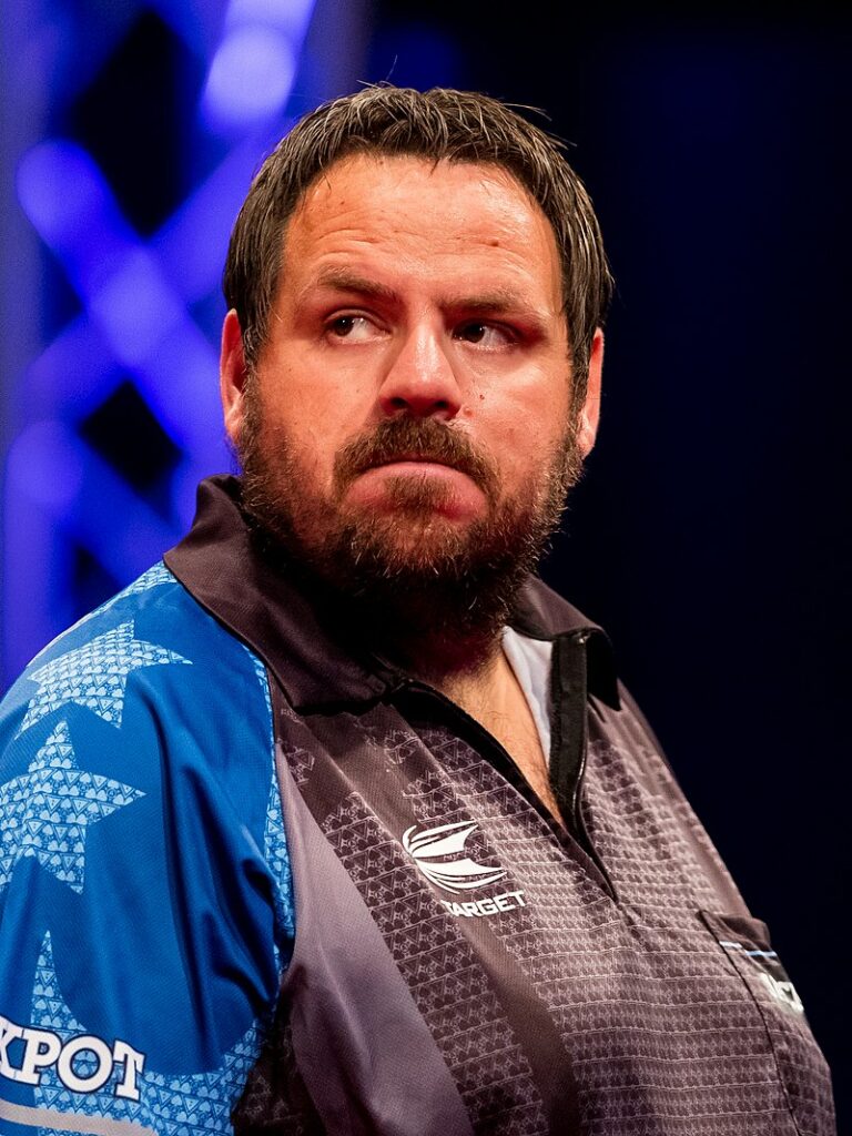 Adrian Lewis darts player